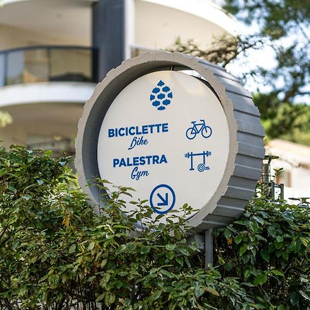 Hotel Colorado Lignano Sabbiadoro Kültér fotó