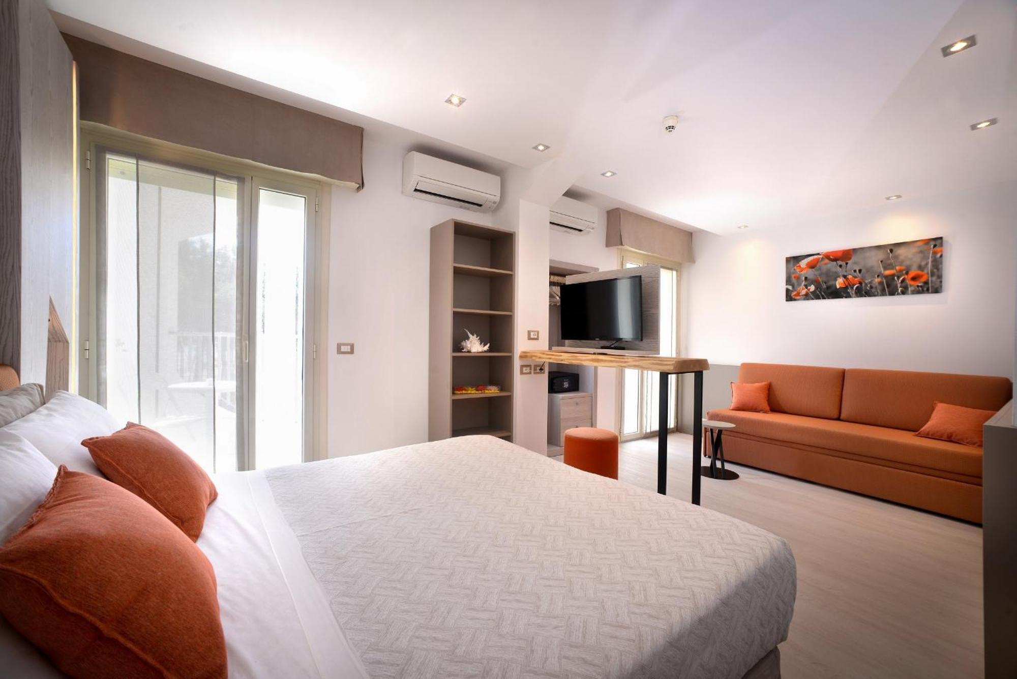 Hotel Colorado Lignano Sabbiadoro Kültér fotó